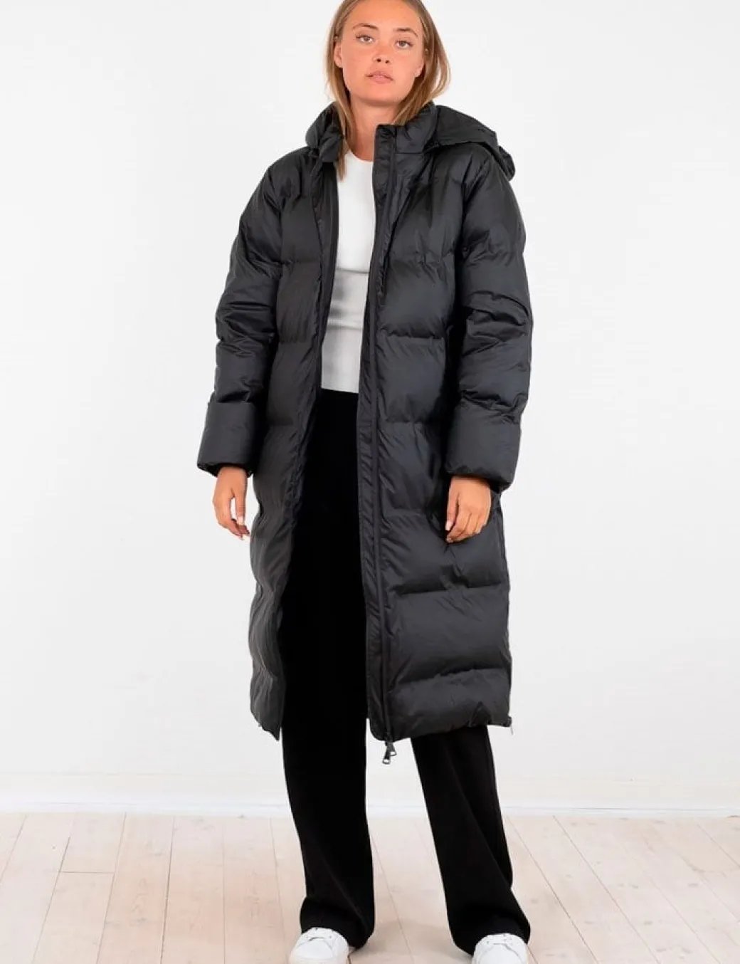 Neo Noir Viviana C Puffer Jakke - Sort