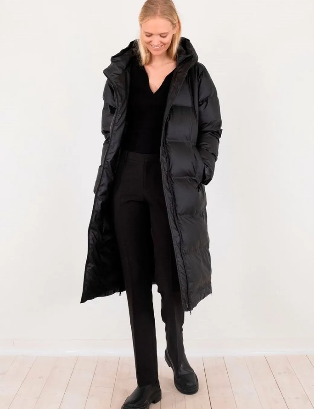 Neo Noir Viviana C Puffer Jakke - Sort